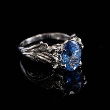 anello-au-acanto-zaffiro-blu-scultura-oro-18kt-750-ajtuscany
