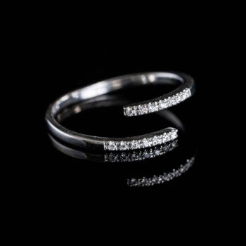 anello-contrarie-oro-750-diamanti-18-kt-aj-tuscany