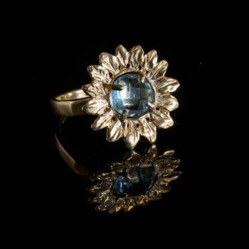 anello-au-girasole-topazio-dorato-fiore-pietra-blu-ajtuscany