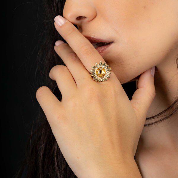 anello-au-girasole-citrino-dorato-pietra-gialla-fiore-scultura-artigianale-ajtuscany-toscana