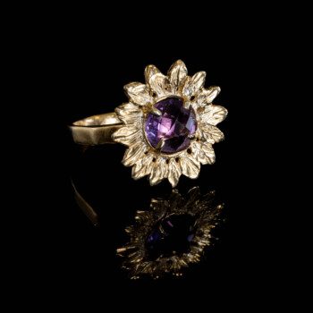 anello-au-girasole-ametista-dorato-pietra-viola-fiore-scultura-artigianale