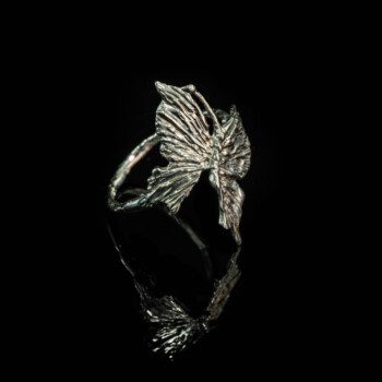 anello-rh-farfalla-argento-scultura-artigianale-ajtuscany