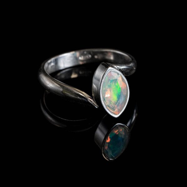 anello-semplice-opale-argento-aperto-etiope-marquise-ajtuscany