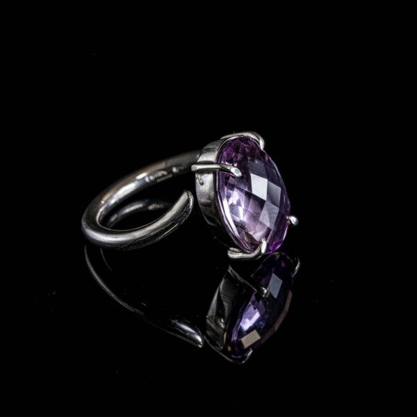 anello-semplice-ametista-pietra-viola-argento-ajtuscany
