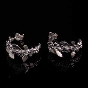 engraved-leaves-hoops-earrings-silver