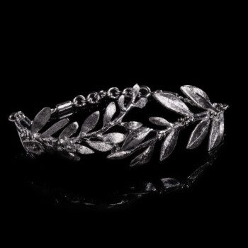 Leaves-engraved-bracelet-silver